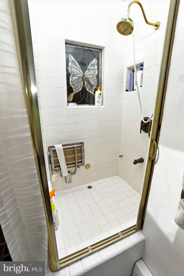 1722 Swamp Pike, Gilbertsville, PA 19525 - bathroom featuring tiled shower