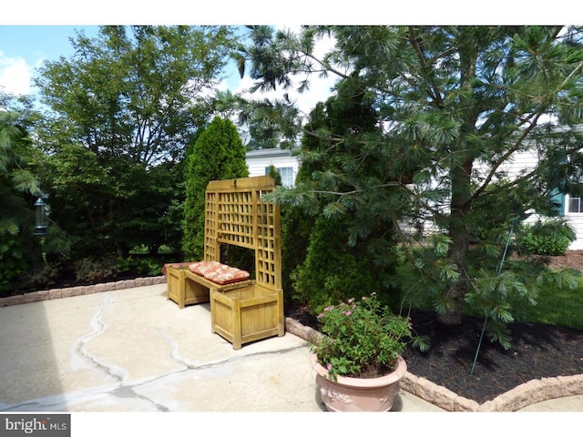 277 W 4th St, Red Hill, PA 18076 - view of patio