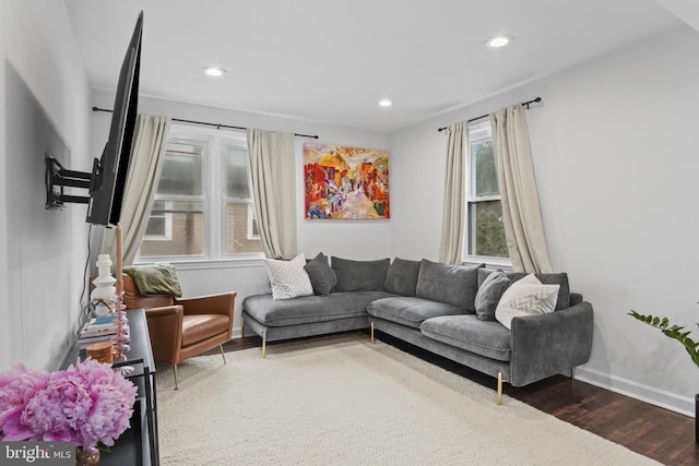 5117 Duel Pl, Capitol Heights, MD 20743 - living room featuring wood finished floors and recessed lighting