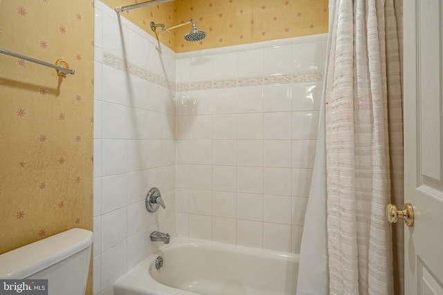 4 Taylor Chase Ln, West Chester, PA 19382 - bathroom featuring wallpapered walls and shower / bath combo