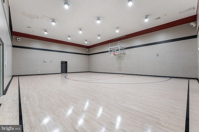 9480 Virginia Center Blvd Unit 327, Vienna, VA 22181 - view of basketball court with community basketball court
