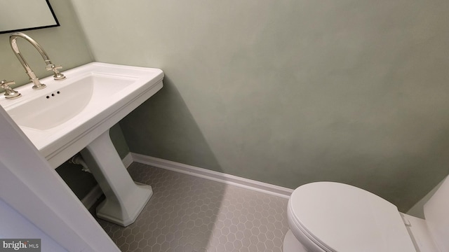112 Pine Crest Ln, Gordonsville, VA 22942 - bathroom featuring toilet and tile patterned floors