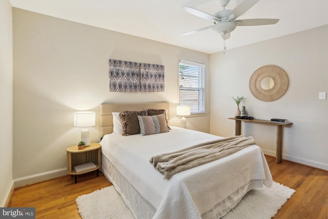 1407 Crestridge Dr, Silver Spring, MD 20910 - bedroom featuring wood finished floors and a ceiling fan