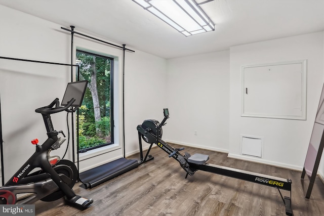 1407 Crestridge Dr, Silver Spring, MD 20910 - workout room featuring wood finished floors and baseboards