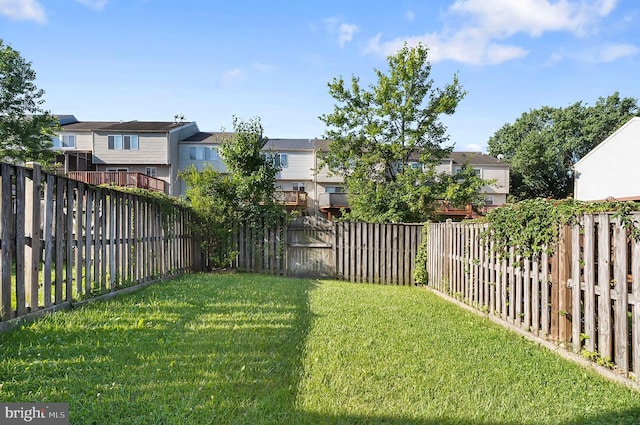 9258 Pirates Cv, Columbia, MD 21046 - fenced backyard with a residential view