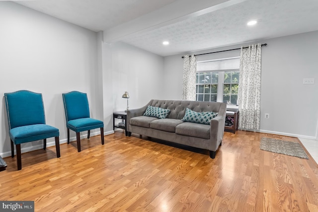 9258 Pirates Cv, Columbia, MD 21046 - living area featuring light wood-style floors and recessed lighting