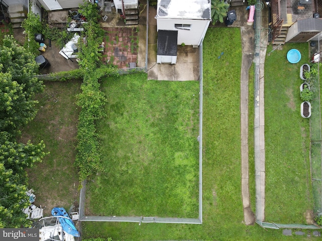 1110 E 11th St, Crum Lynne, PA 19022 - drone / aerial view