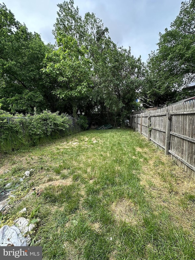 5014 Nash St NE, Washington, DC 20019 - view of fenced backyard