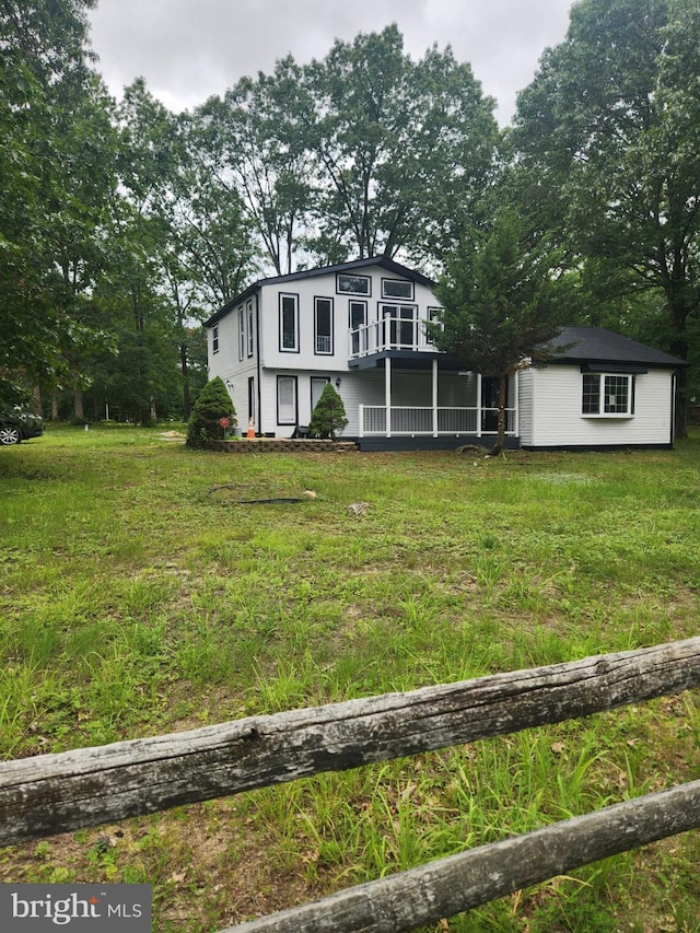 2421 Highland Rd, Williamstown, NJ 08094 - view of front of home featuring a front yard