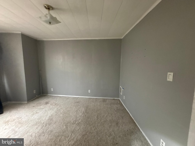 1115 E 11th St, Crum Lynne, PA 19022 - carpeted empty room featuring crown molding