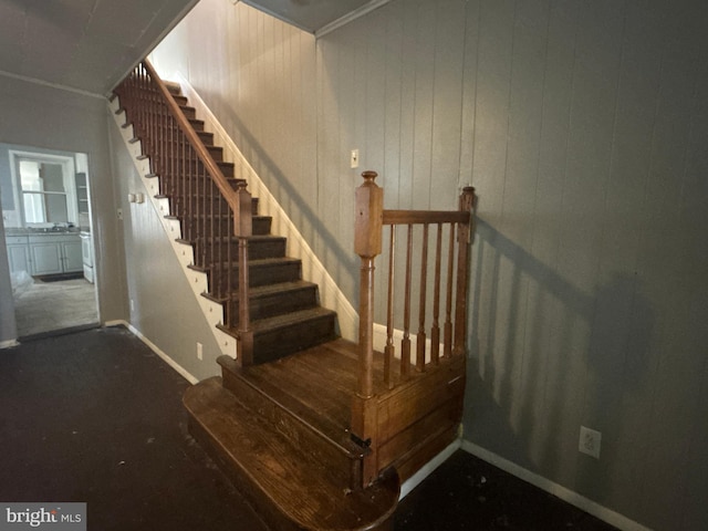 1115 E 11th St, Crum Lynne, PA 19022 - staircase featuring baseboards