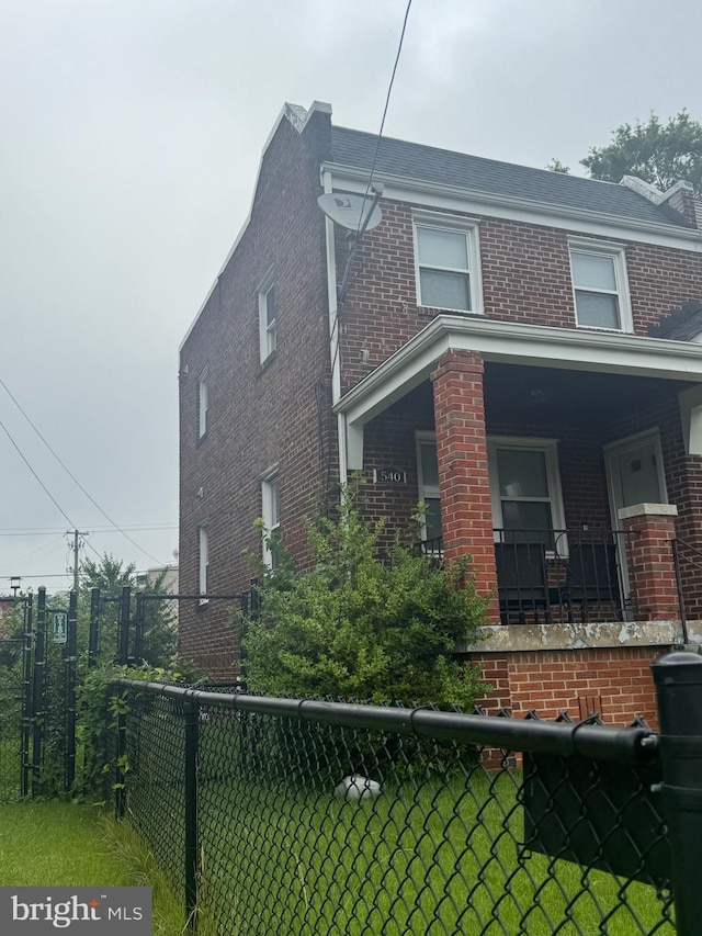 540 Lebaum St SE, Washington, DC 20032 - view of front of home with brick siding and a porch