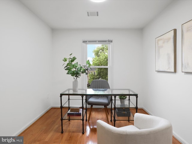6427 Brass Button Ct, Centreville, VA 20121 - dining space with wood finished floors and baseboards