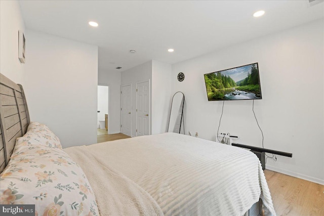 121 Kyle Way, Ewing, NJ 08628 - bedroom with light wood-style flooring and recessed lighting