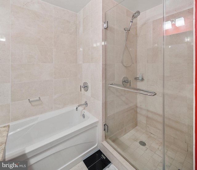 1425 Locust St Unit 5C, Philadelphia, PA 19102 - full bathroom with a tile shower and a bath
