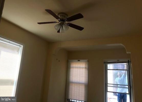 3231 Fontain St, Philadelphia, PA 19121 - detailed view of a ceiling fan and arched walkways