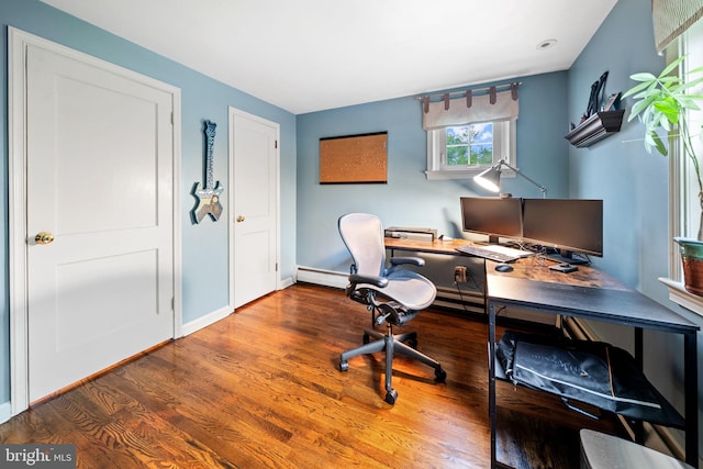 4105 Meadow Ln, Newtown Square, PA 19073 - home office with wood finished floors and baseboards