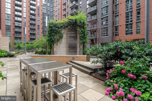 1025 1st St SE Unit 713, Washington, DC 20003 - view of patio
