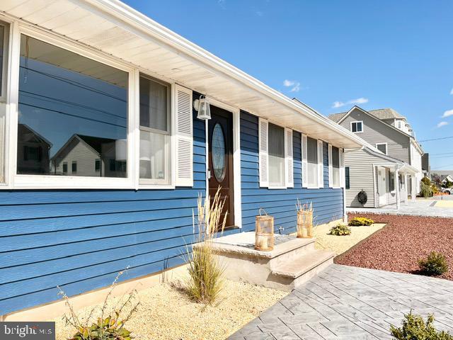 813 Forepeak Dr, Forked River, NJ 08731 - view of front of property