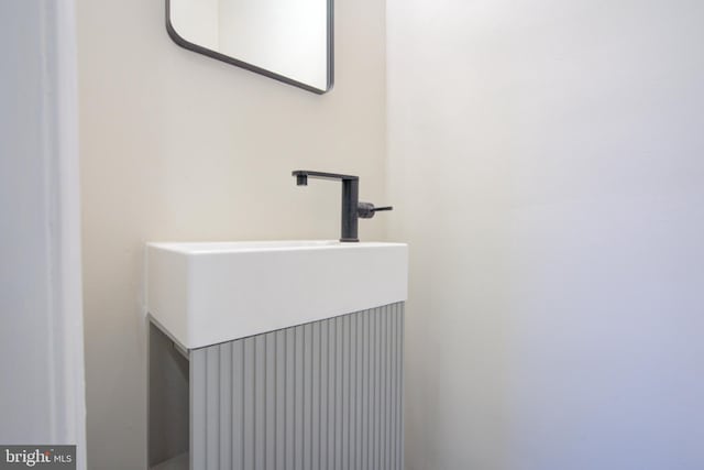 3549 Horton Ave, Baltimore, MD 21225 - bathroom with vanity