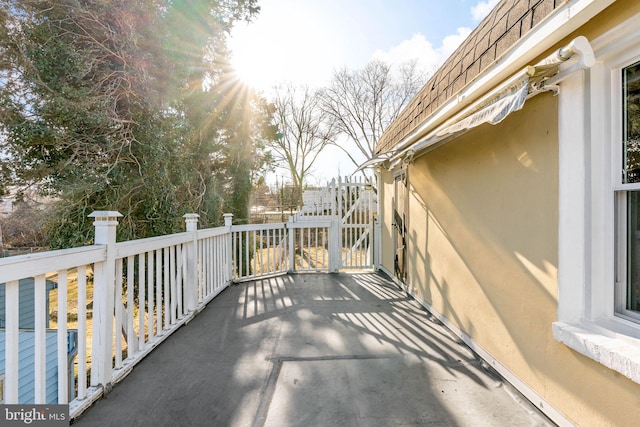 34 Harvard Rd, Hagerstown, MD 21742 - view of balcony