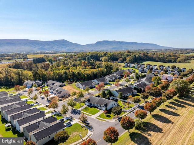 564 Great Oak Ct, Woodstock, VA 22664 - aerial view of residential area featuring a mountain backdrop