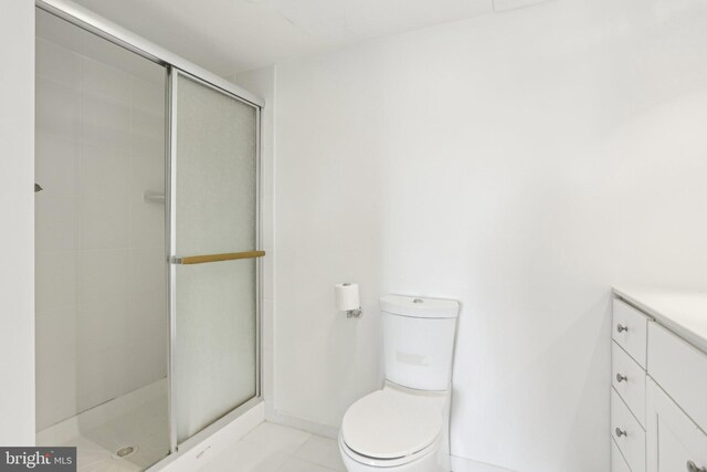 10306 Valley Forge Cir Unit 306, King Of Prussia, PA 19406 - bathroom with vanity and a shower stall