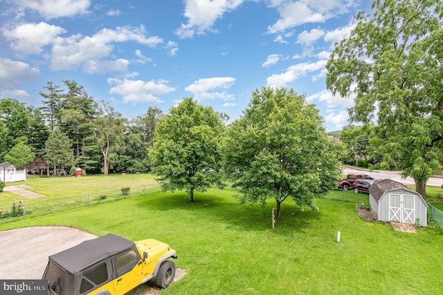 463 Maple St, Manchester, PA 17345 - view of yard with a storage shed and view of scattered trees