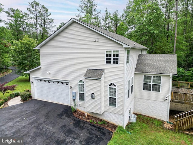 173 Empress Alexandra Pl, Fredericksburg, VA 22406 - view of side of home featuring driveway and a shingled roof