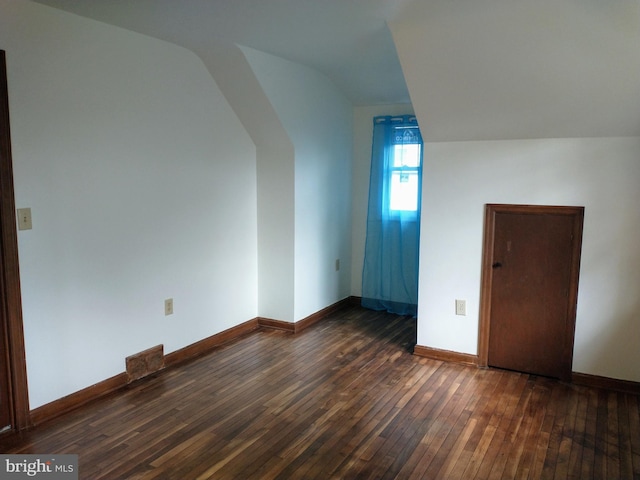512 Mifflin Blvd, Reading, PA 19607 - additional living space featuring dark wood-style flooring and lofted ceiling