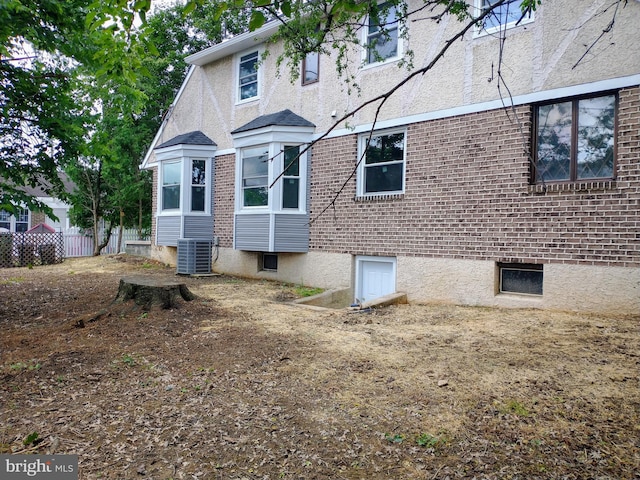 512 Mifflin Blvd, Reading, PA 19607 - rear view of house