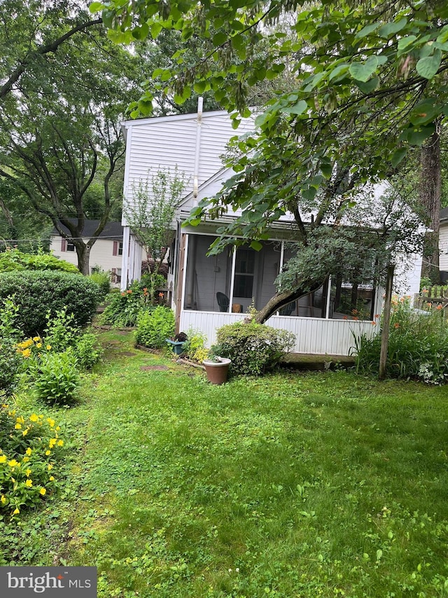 2228 Hillthorpe Ave, Abington, PA 19001 - view of green lawn with a sunroom