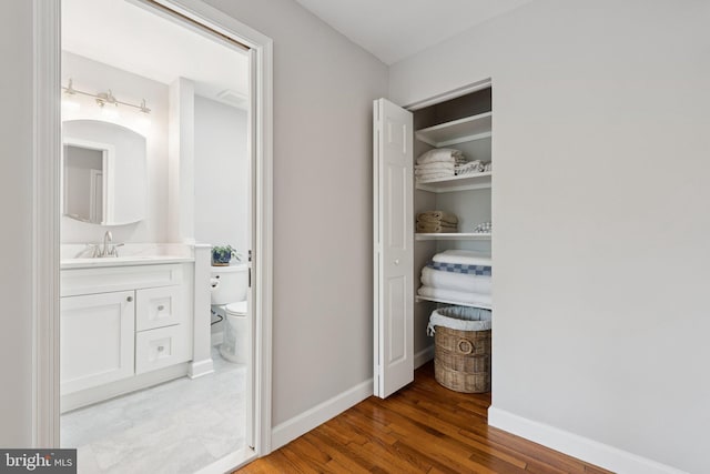 121 Harrison St NE, Leesburg, VA 20176 - closet with a sink