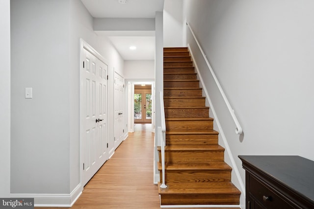 121 Harrison St NE, Leesburg, VA 20176 - stairs featuring wood finished floors and recessed lighting