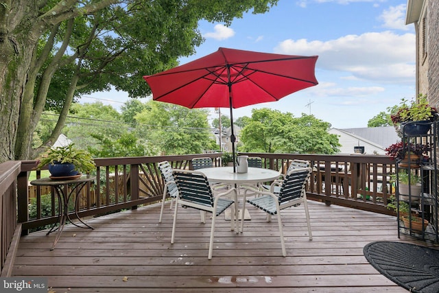 121 Harrison St NE, Leesburg, VA 20176 - wooden deck with outdoor dining area
