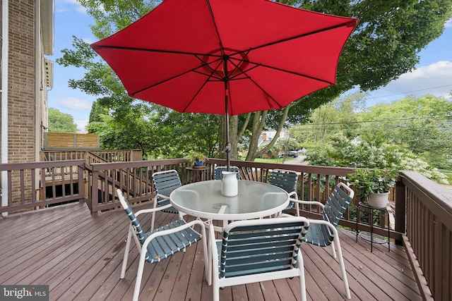 121 Harrison St NE, Leesburg, VA 20176 - deck with outdoor dining area