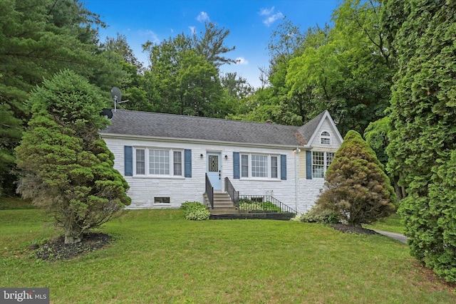 755 W Market St, Orwigsburg, PA 17961 - view of front of house featuring a front yard and a shingled roof