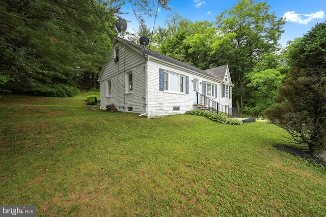 755 W Market St, Orwigsburg, PA 17961 - view of front of house featuring a front yard and entry steps