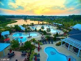 40928 Arcadian Pond Ct, Aldie, VA 20105 - community pool featuring a gazebo