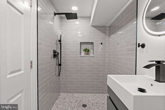 7632 Fayette St, Philadelphia, PA 19150 - full bath featuring tiled shower and vanity
