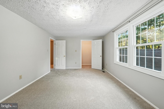 6 Ivywood Ct, Silver Spring, MD 20904 - unfurnished room featuring carpet and a textured ceiling
