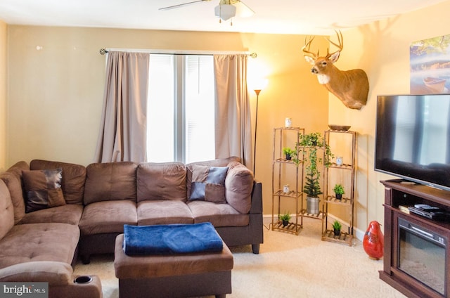 556 Hillcrest Rd, York, PA 17403 - living room featuring carpet flooring and a ceiling fan