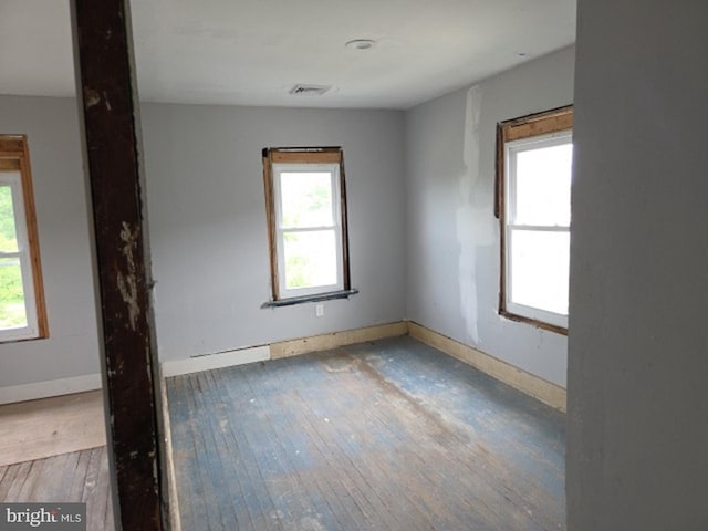 132 N Franklin Blvd, Pleasantville, NJ 08232 - empty room featuring hardwood / wood-style flooring and baseboards