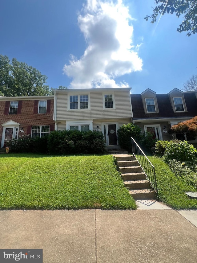 11708 Lone Tree Ct, Columbia, MD 21044 - multi unit property featuring a front yard