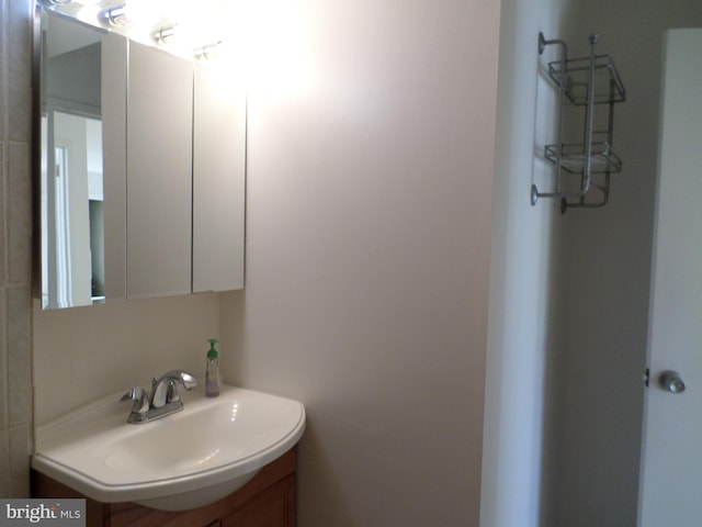 9900 Georgia Ave Unit 707, Silver Spring, MD 20902 - bathroom featuring vanity