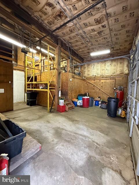 203 W Weymouth Rd, Vineland, NJ 08360 - view of garage