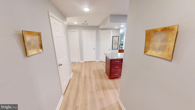 960 Fell St Unit 609, Baltimore, MD 21231 - hall featuring light wood-type flooring and recessed lighting