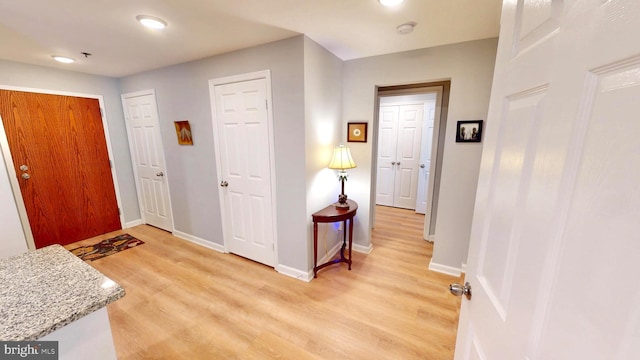 960 Fell St Unit 609, Baltimore, MD 21231 - foyer entrance featuring light wood-type flooring