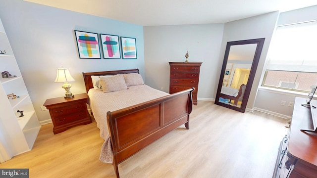 960 Fell St Unit 609, Baltimore, MD 21231 - bedroom featuring light wood-style flooring