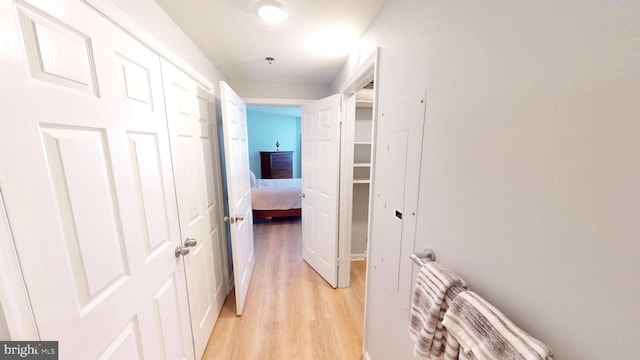 960 Fell St Unit 609, Baltimore, MD 21231 - hall featuring light wood-type flooring